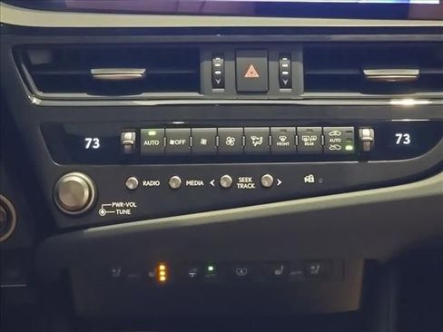 New 2025 Lexus ES 350 w/ Luxury Package image 23