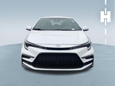 Used 2026 Toyota Corolla SE FWD image 2