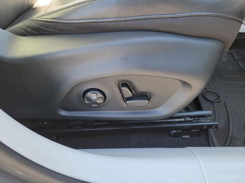 Used 2021 Jeep Compass Limited w/ Sun and Sound Group image 26