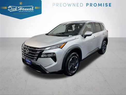 Used 2024 Nissan Rogue SV AWD/4WD image 1