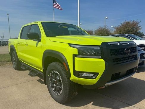 New 2026 Nissan Frontier PRO-4X w/ Pro-4x Convenience Package image 1