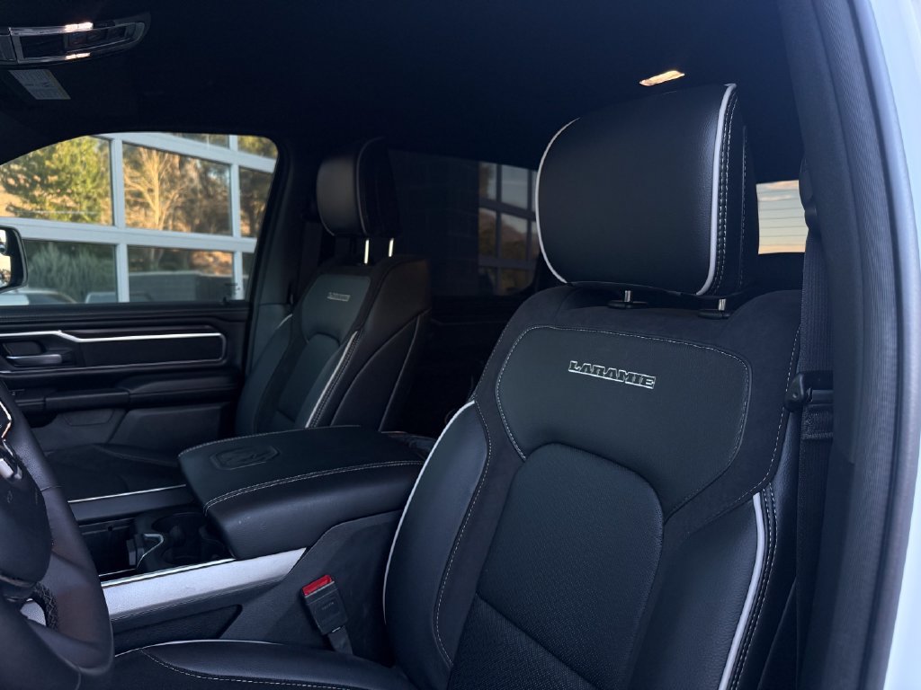 Used 2025 RAM 1500 Laramie w/ Sport Appearance Package AWD/4WD image 21