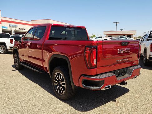 Used 2025 GMC Sierra 1500 AT4 w/ AT4 Premium Package AWD/4WD image 3