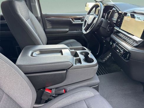 Used 2023 Chevrolet Silverado 1500 LT image 38