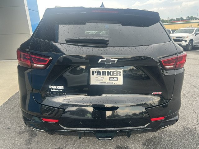 Used 2023 Chevrolet Blazer RS w/ Driver Confidence II Package FWD image 3