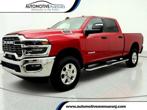 Used 2026 RAM 2500 Big Horn AWD/4WD image 1