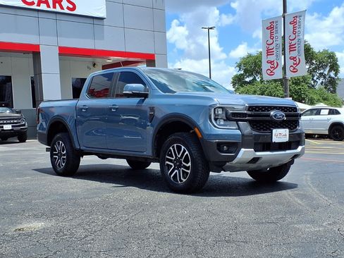 Certified 2025 Ford Ranger Lariat w/ FX4 Off-Road Package AWD/4WD image 4