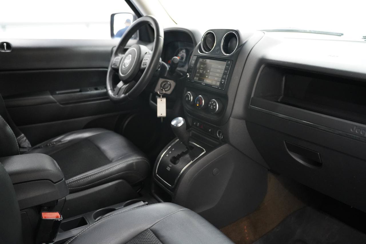 Used 2016 Jeep Patriot Sport w/ Power Value Group FWD image 17