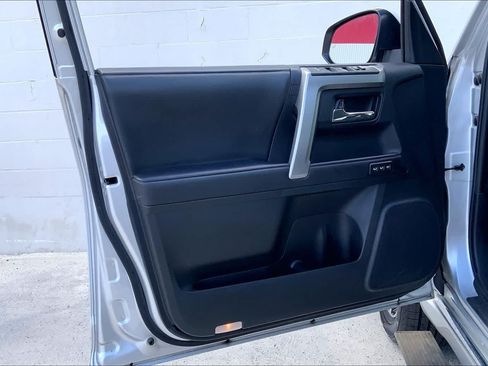 Used 2023 Toyota 4Runner Limited RWD image 27