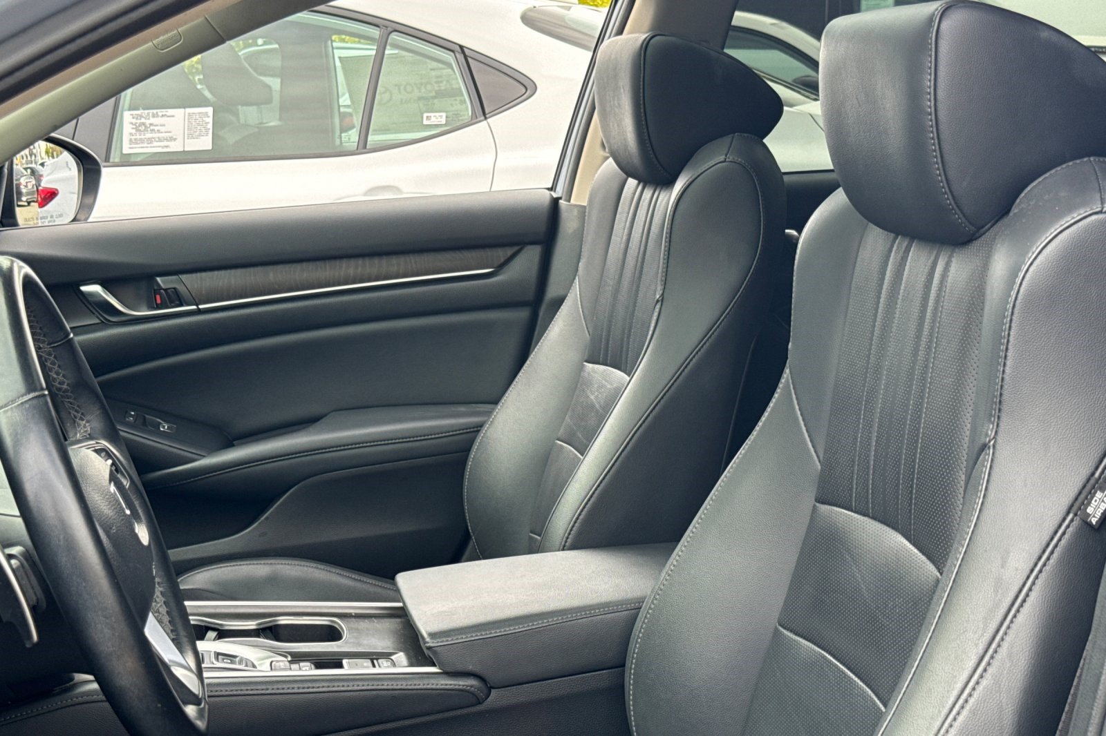 Used 2022 Honda Accord Touring image 5