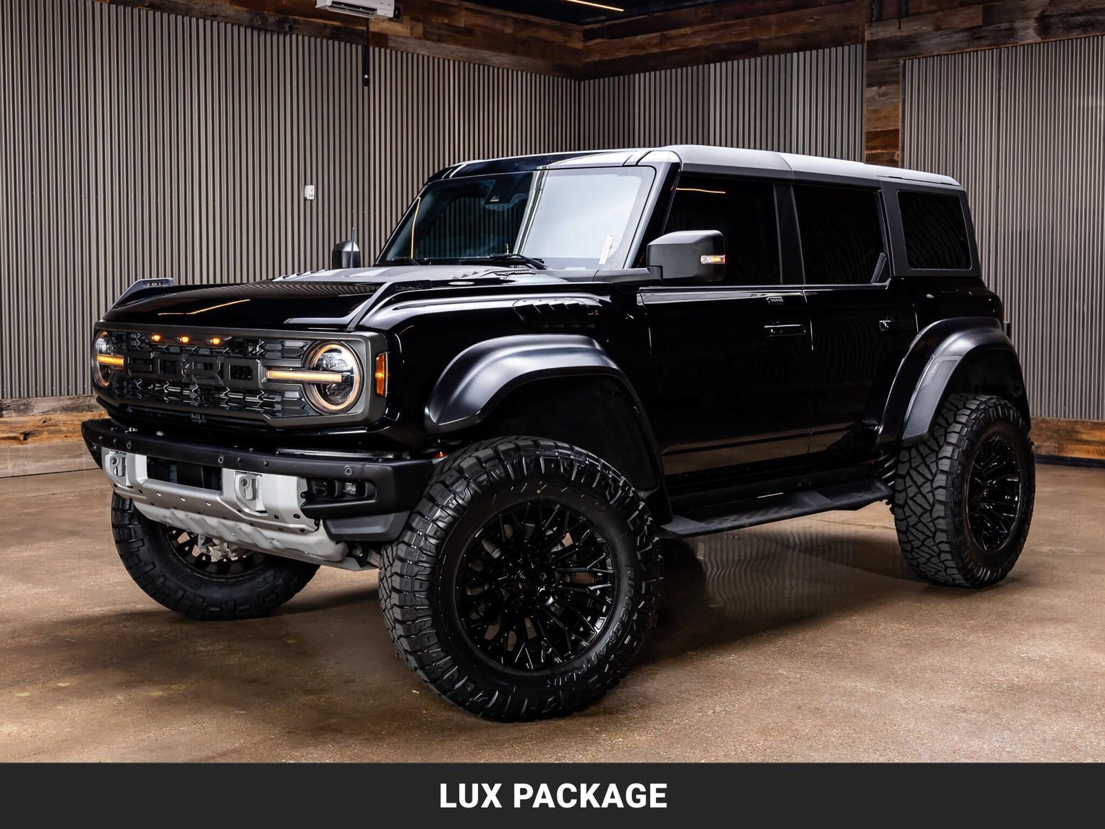 Used 2023 Ford Bronco Raptor AWD/4WD image 5