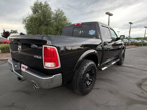Used 2017 RAM 1500 Laramie w/ Convenience Group AWD/4WD image 4