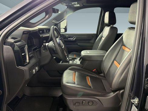 Used 2024 GMC Sierra 2500 AT4 w/ AT4 Premium Plus Package AWD/4WD image 5