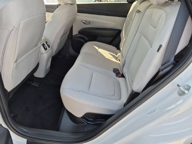 Used 2025 Hyundai Tucson SEL AWD/4WD image 15