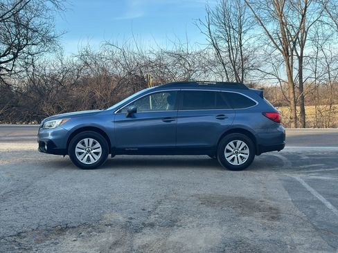 Used 2015 Subaru Outback 2.5i Premium image 5