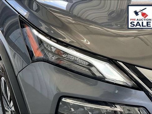 Used 2023 Nissan Rogue SV FWD image 28