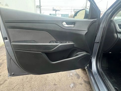 Used 2019 Hyundai Accent Limited image 21