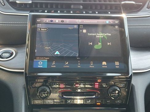 Used 2023 Jeep Grand Cherokee L Limited w/ Trailer Tow Group (B) AWD/4WD image 17
