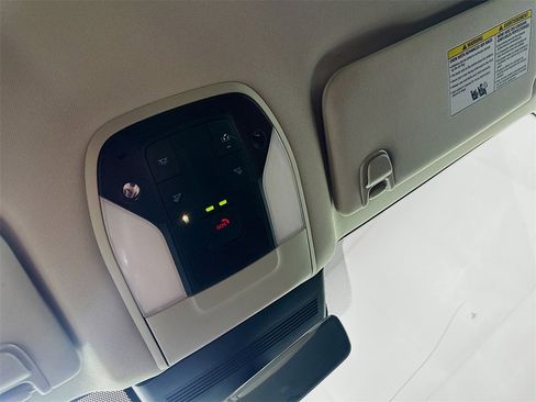 Used 2025 INFINITI QX50 Pure image 31