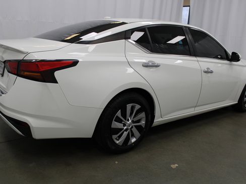 Used 2020 Nissan Altima 2.5 S image 6
