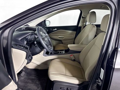 Used 2017 Ford Escape SE image 11