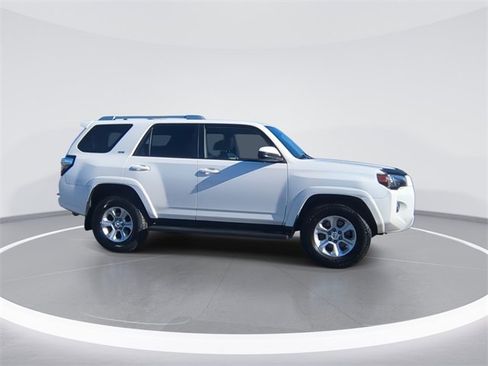 Used 2018 Toyota 4Runner SR5 image 9