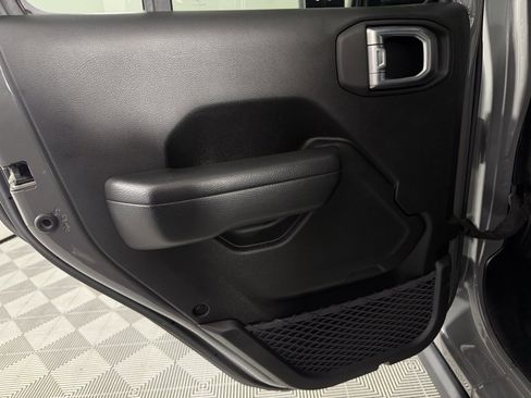 Used 2023 Jeep Wrangler Unlimited Rubicon 4xe w/ Steel Bumper Group image 28