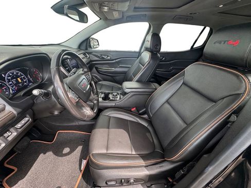 Used 2022 GMC Acadia AT4 w/ Technology Package image 10