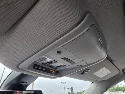 Used 2020 Buick Enclave Avenir w/ Avenir Technology Package AWD/4WD image 26