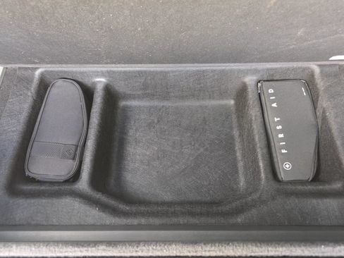Used 2024 Rivian R1S Adventure AWD/4WD image 39