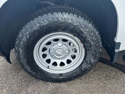 Used 2022 Chevrolet Silverado 1500 W/T w/ WT Value Package image 10