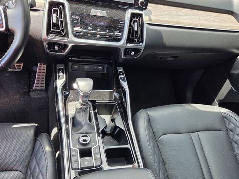 Used 2022 Kia Sorento SX Prestige AWD/4WD image 20