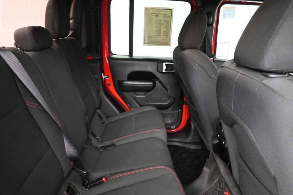 Used 2023 Jeep Gladiator Rubicon AWD/4WD image 16
