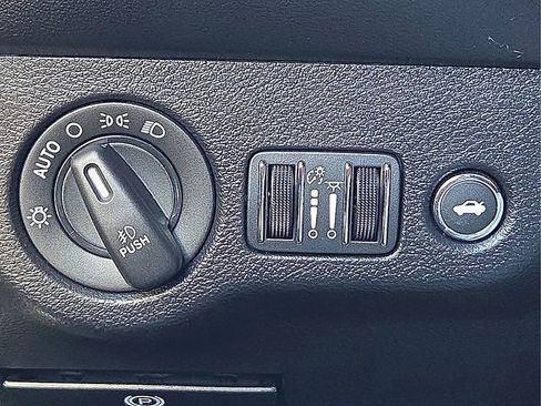 Used 2022 Dodge Challenger R/T Scat Pack w/ Dynamics Package image 21