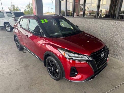 Used 2023 Nissan Kicks SR image 39