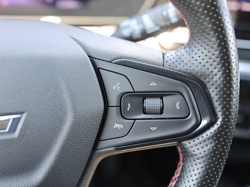 Used 2024 Chevrolet Trax RS w/ Sunroof Package FWD image 34