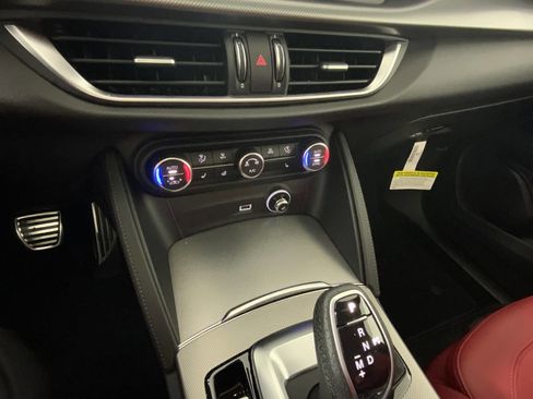 New 2025 Alfa Romeo Stelvio Sprint image 31