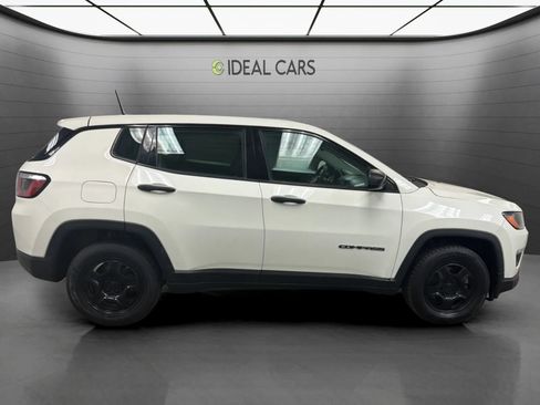 Used 2018 Jeep Compass Sport FWD image 4