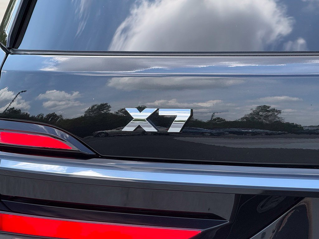 Used 2026 BMW X7 M60i AWD/4WD image 46