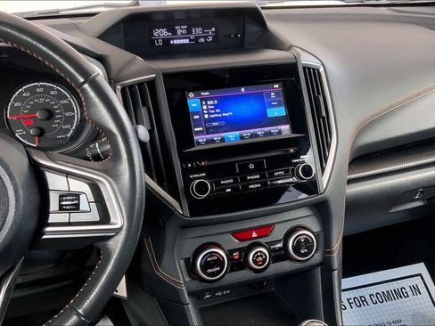 Used 2023 Subaru Crosstrek 2.0i Premium image 7