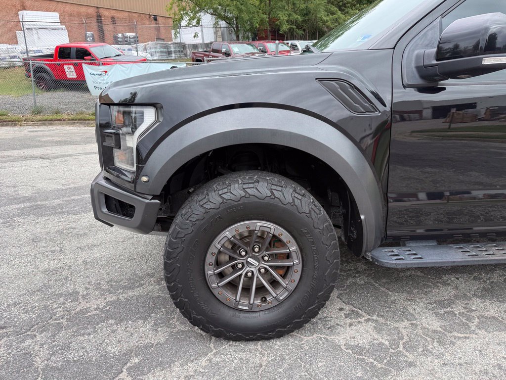 Used 2019 Ford F150 Raptor w/ Equipment Group 802A Luxury AWD/4WD image 10