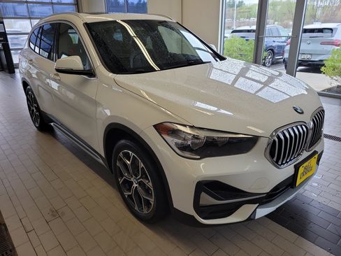 Used 2020 BMW X1 xDrive28i w/ Convenience Package AWD/4WD image 3