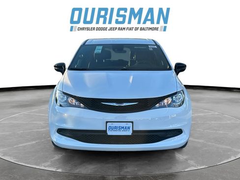 New 2026 Chrysler Voyager LX image 8