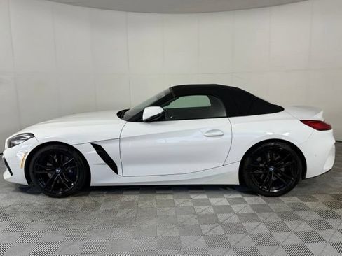 Used 2019 BMW Z4 sDrive30i w/ M Sport Package RWD image 5