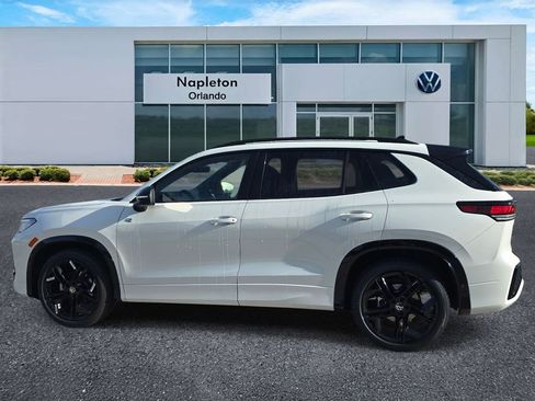 New 2026 Volkswagen Tiguan SE R-Line FWD image 6