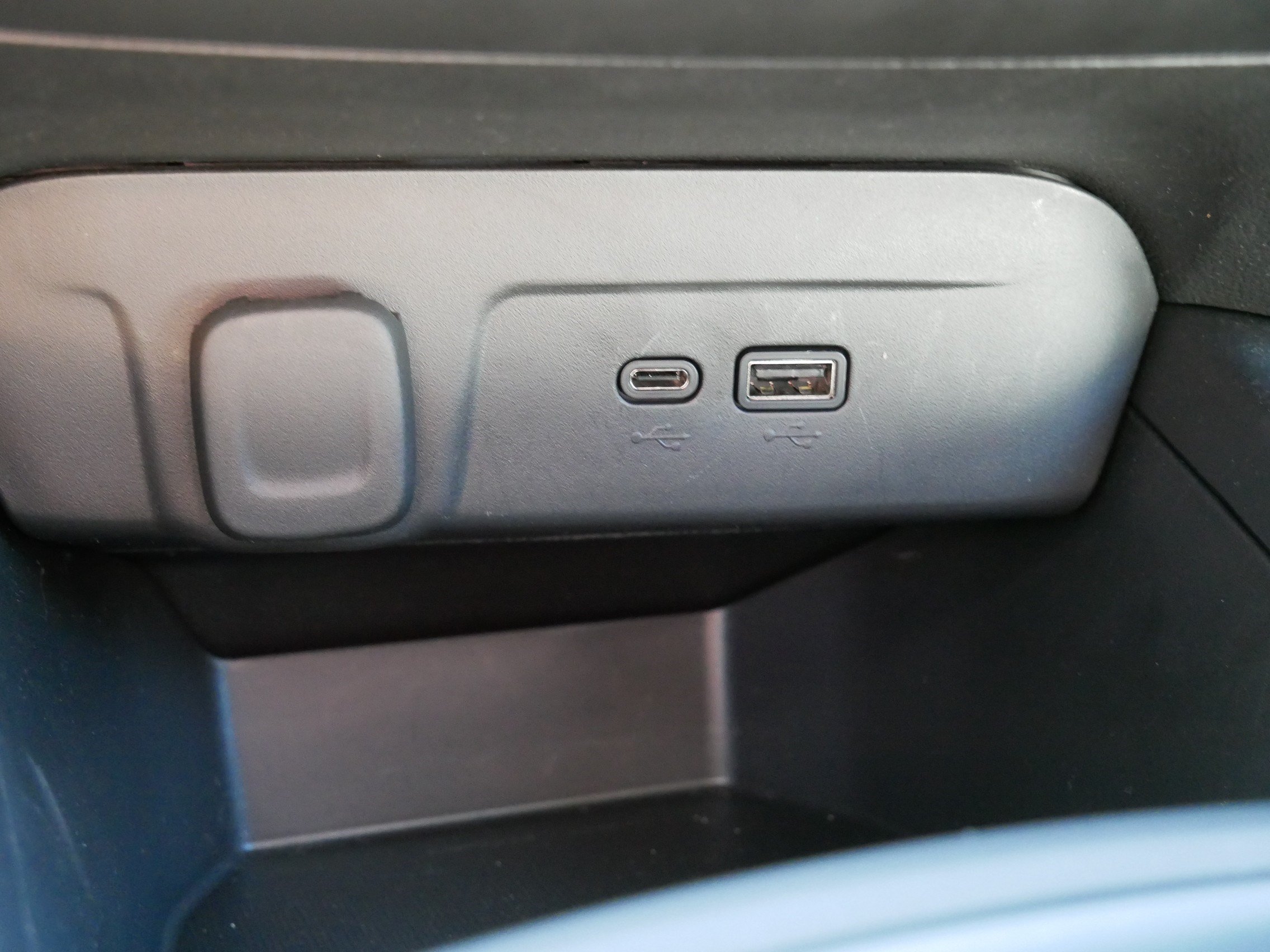 Used 2025 Chevrolet Trax LS w/ LS Convenience Package FWD image 23