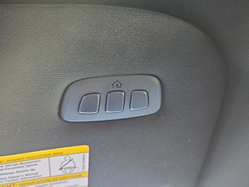 Used 2024 Ford F150 Lariat w/ FX4 Off-Road Package AWD/4WD image 28