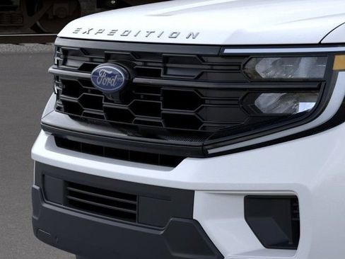 New 2026 Ford Expedition Active AWD/4WD image 17
