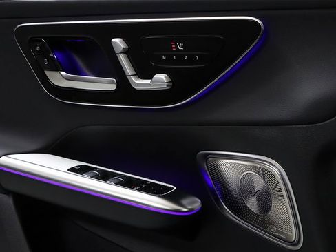 Certified 2026 Mercedes-Benz GLC 300 4MATIC image 24