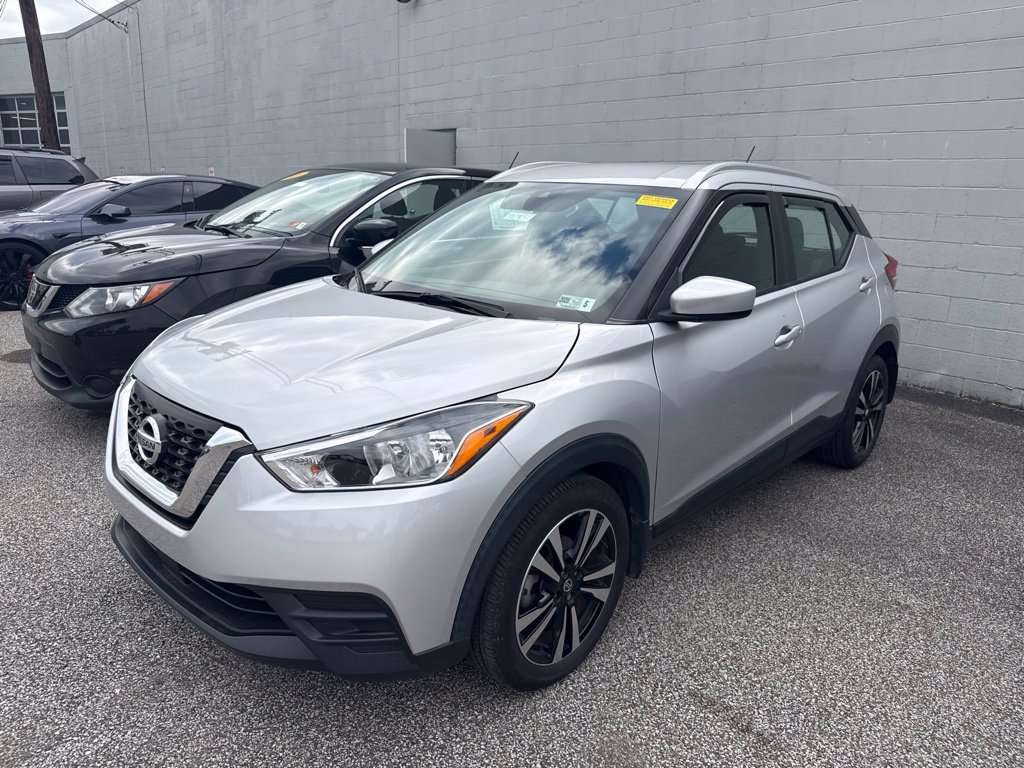 Used 2020 Nissan Kicks SV FWD image 1